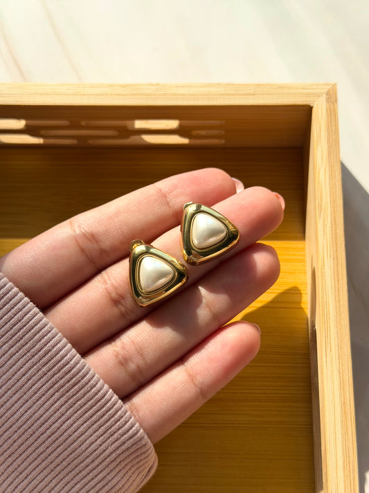 Milky Gold Studs