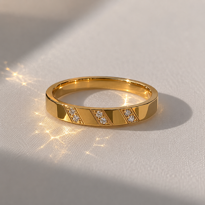 Elara Band Ring